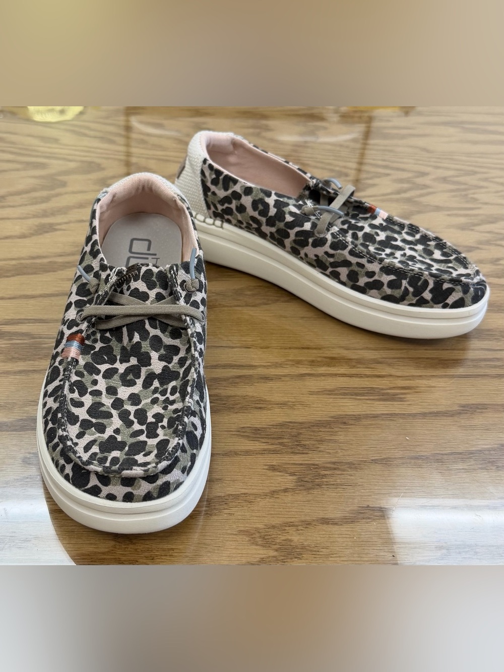 Hey Dude Wendy Rise Jungle Beige Slip On Casual Shoes Womens Size 7